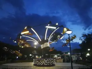 Popular Night Attractions in Nha Trang
