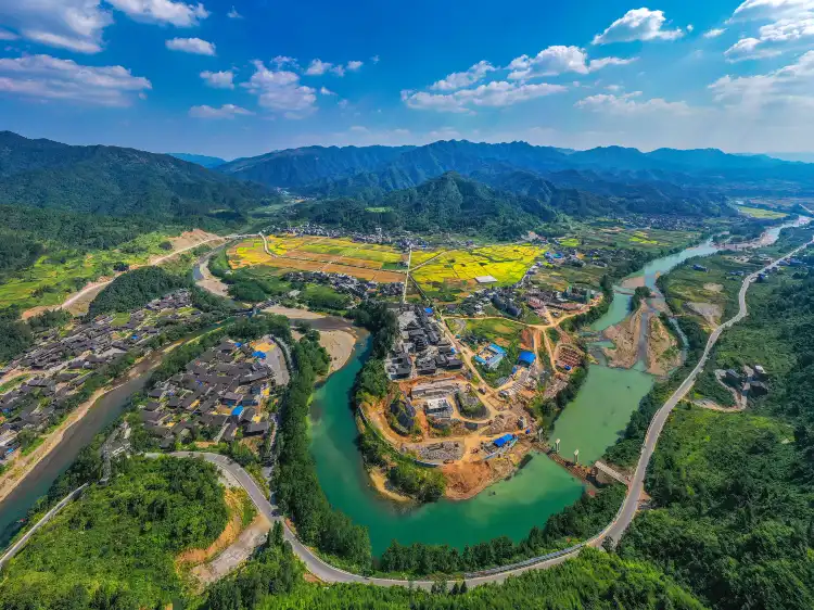 Longshan County