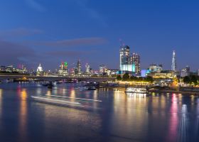 United Airlines flights to London