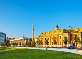 Tiket flight dari Tirana ke London