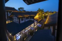 Qingcheng Mountain Yueshang Qingxiang Hot Spring Hotel Hotels near Dujiangyan China Giant Panda Garden (formerly known as Panda Paradise)