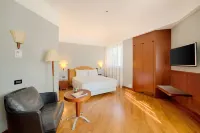 NH Milano Machiavelli Hotels in Milan
