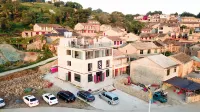 Fuding Jingran has Erhaijing B&B