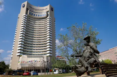 Grand Hotel Bucharest Hotele w pobliżu Politehnica University of Bucharest