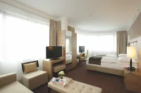 H4 Hotel Berlin Alexanderplatz Hotels near Potsdamer Platz