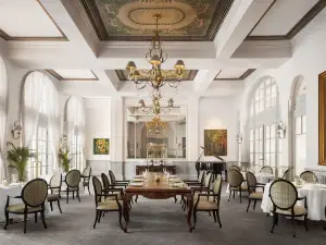 Raffles Hotel le Royal