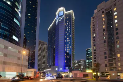 TRYP バイ ウィンダム ドバイ ウォロンゴン・イン・ドバイ大学周辺のホテル