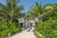 JW Marriott Maldives Kaafu Atoll Island Resort Hotel dekat Maldives Pool Billiard Association