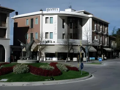 Hotel Joli Hotels near Guaita Tower