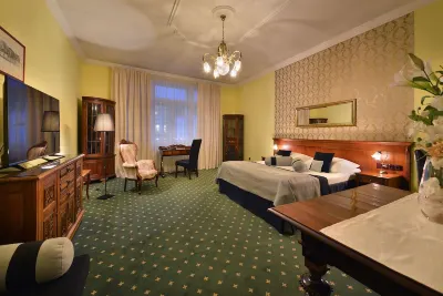 City Hotel Morris Hotels near Vyhlidka Velka Hurka