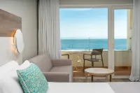 Hotel Benalma Costa del Sol Отели рядом с достопримечательностью «Плайя дель Арройо де ла Мьель и лос Мелильерос»
