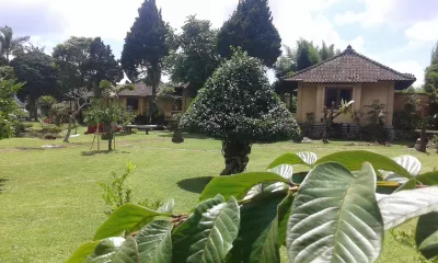 Enjung Beji Resort Hotel dekat Tepi danau beratan