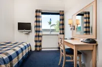 Hotell Jämteborg i Östersund Hotels near Mittpunkten