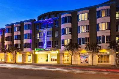 Holiday Inn Express & Suites San Francisco Fishermans Wharf