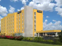 City Express by Marriott Santiago Aeropuerto Chile Hotels near Estación Mapocho