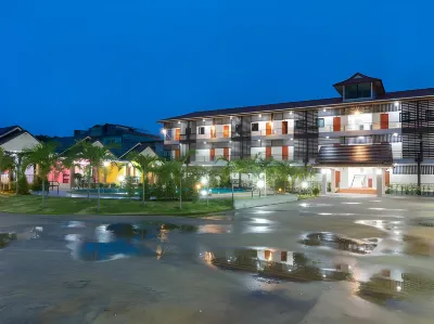 Samrong Garden Hotel berhampiran Wat Bo Nam