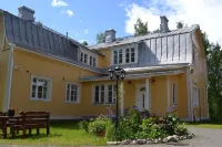 Salpalinjan Hovi Hotels near Savitaipale Church
