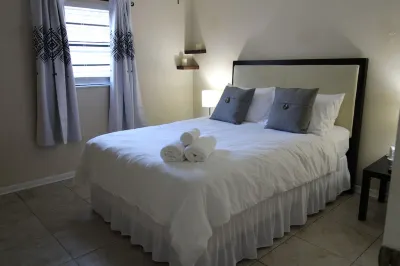 2-Bedroom Oasis with a Pool & Firepit. Close to Beaches and Downtown St. Pete! Hotels near New Life Baptist Church