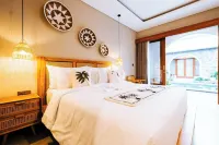Villa Koura Tuban Отели рядом с достопримечательностью «Храм Пура Лухур Улувату»