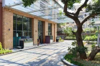 Renaissance Bengaluru Race Course Hotel Hotels near TP