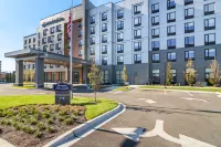 Hampton Inn & Suites by Hilton Chicago Medical District UIC Hotel dekat Midway International Airport