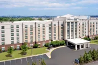 SpringHill Suites by Marriott Newark International Airport Hotels near Newark - Penn Station