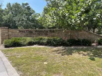 BEACH COTTAGE IN SEMINOLE