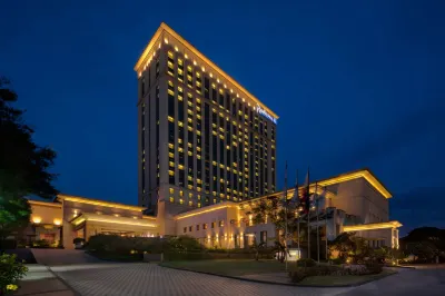 Radisson Blu Hotel, Cebu 布塞山觀景台附近的飯店