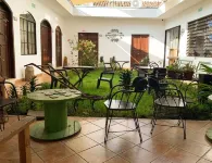 Hostal Las Puertas Hotels near San José Park