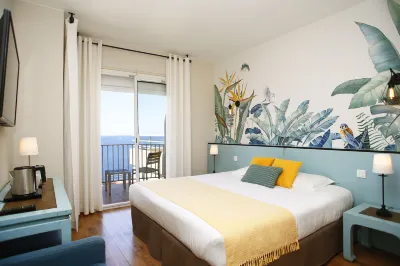 ลอง แซง แอราสเม, โรงแรมสีเขียว โรงแรมในคาลวี