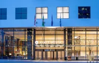 Hyatt Regency Seattle Hotel dekat Royal Esquire Club Inc