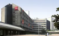 Hotel Ibis Milano Ca' Granda Hotéis em Milan