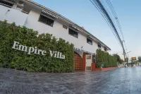 Empire Villa Hotel berhampiran Wat Bo Nam