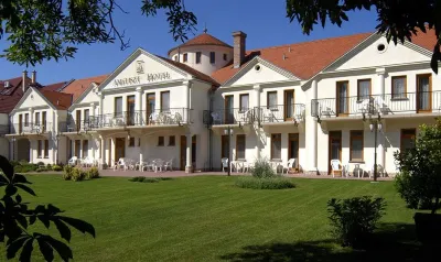 Ametiszt Hotel Harkány โรงแรมใน