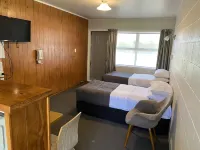 Colonial Motel Hotels in Auckland