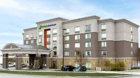 Holiday Inn Express & Suites Kingston Central