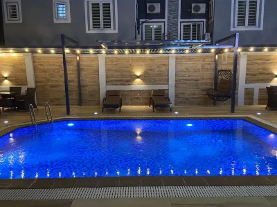 Ivy Hotel Emerald Hotels near Ikeja Plaza