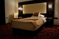 Hotel Espana Hotels near Simpo