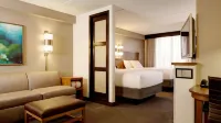 Hyatt Place Tucson Airport Owls' Club Mansion附近的飯店