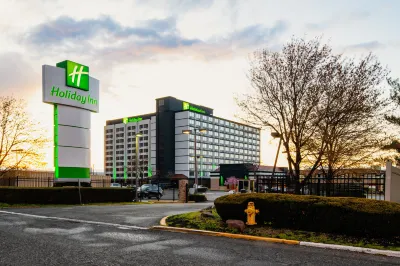 Holiday Inn Newark International Airport Hotels near Newark - Penn Station