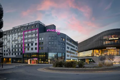 Moxy Southampton Hotels near God's House Tower