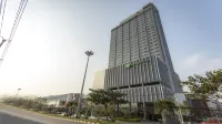 Holiday Inn & Suites Rayong City Centre Các khách sạn gần Wat Banlang