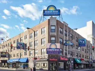 HOTEL VERSEY CHICAGO LINCOLN PARK Các khách sạn gần DePaul University