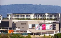 Sunset Seaview Vacation Condos @ Imago Shopping Mall Hotel dekat Tanjung Aru Beach