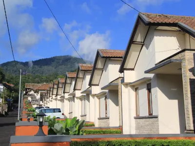 CLV Hotel & Villa Hotel dekat Tepi danau beratan