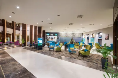 Holiday Inn Riyadh - Al Qasr Hotels near Boulevard Riyadh City