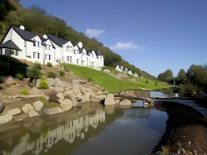 Loch Ness Lodge