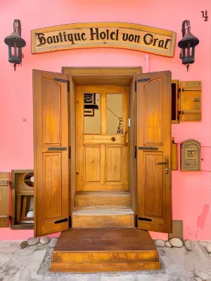 Boutique Hotel Von Graf Hoteles cerca de Sighisoara Historic Center