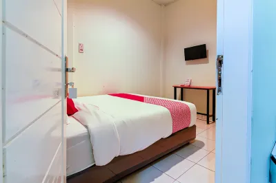 OYO 3493 Nami House Hotels in East Medan