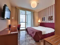 UNA HOTELS the One Milano Hotel & Residence Hotels near Milano Rogoredo Railway Station